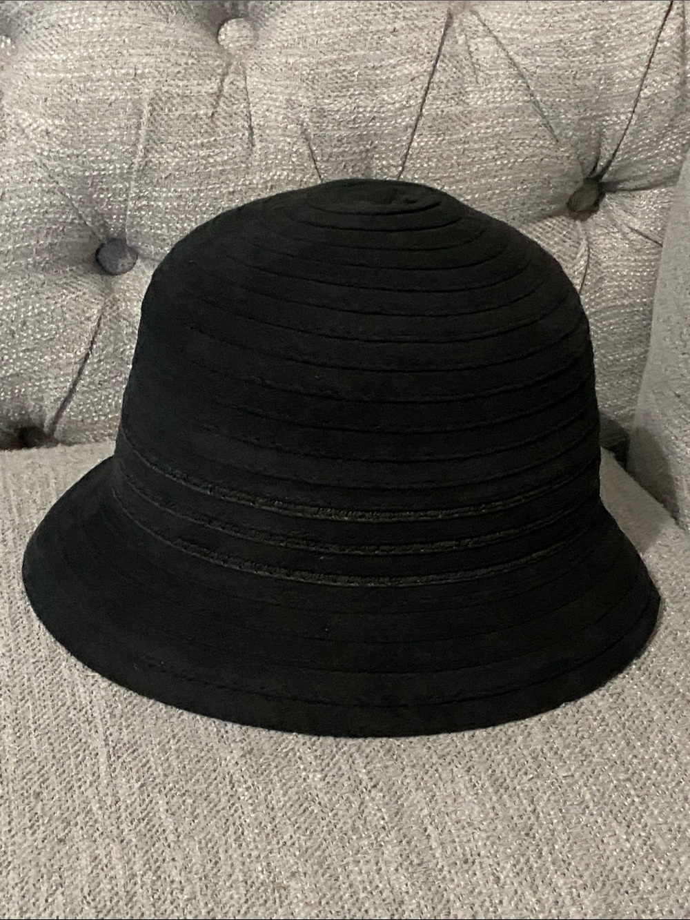 Giovannio Classic Black Women's Cloche Hat